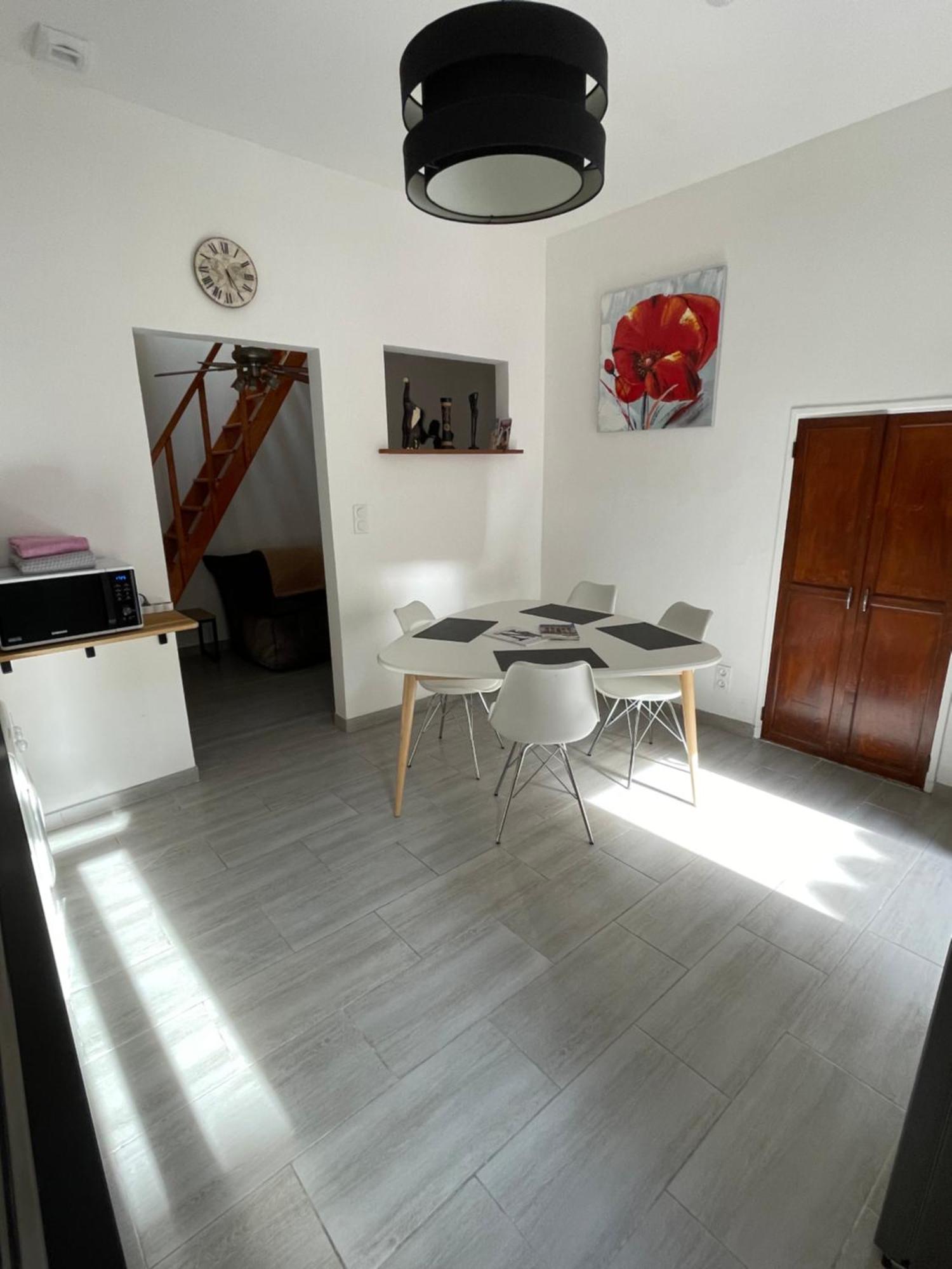 Chez Sonou , Nimes Centre Apartamento Exterior foto