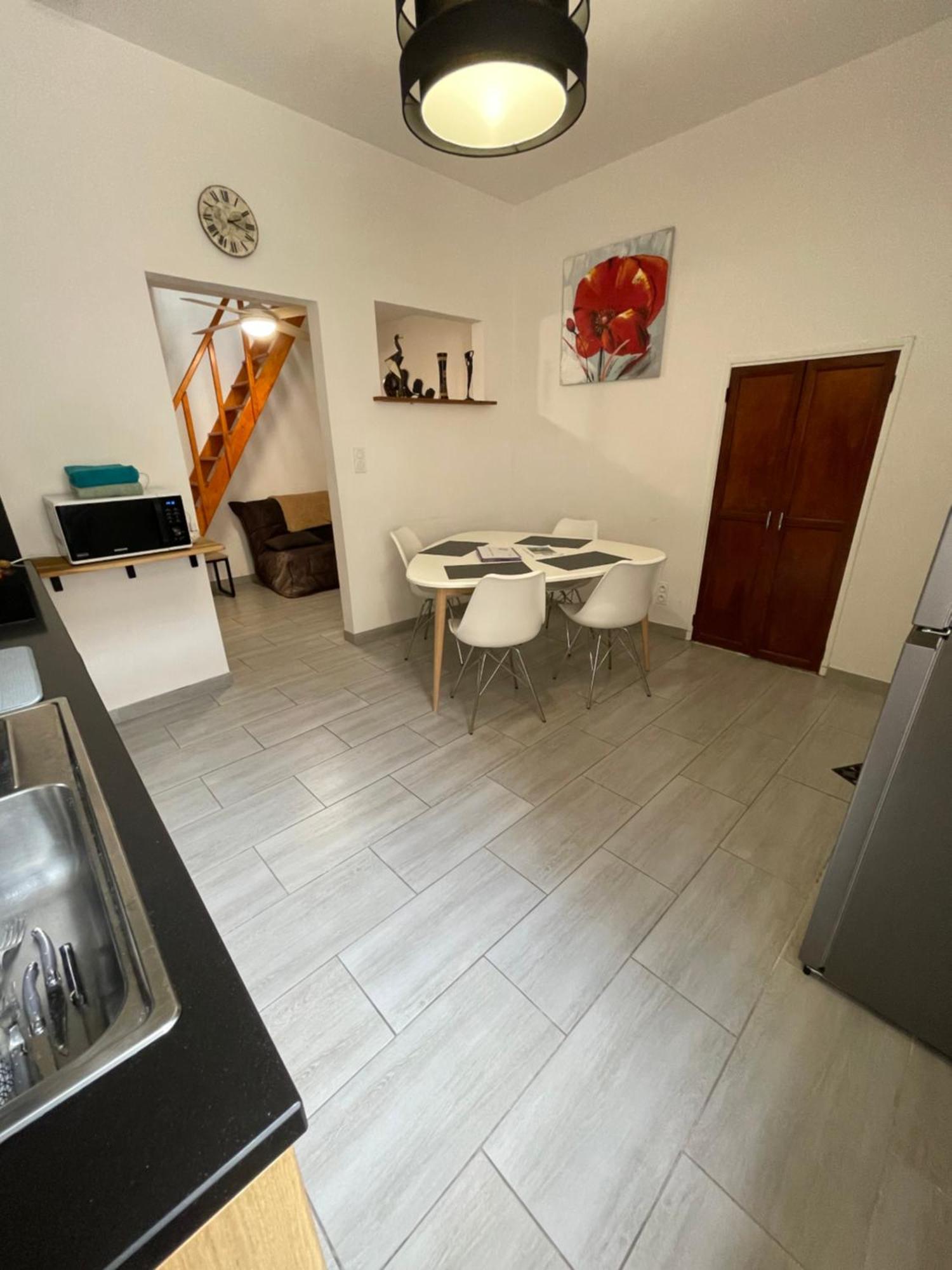 Chez Sonou , Nimes Centre Apartamento Exterior foto