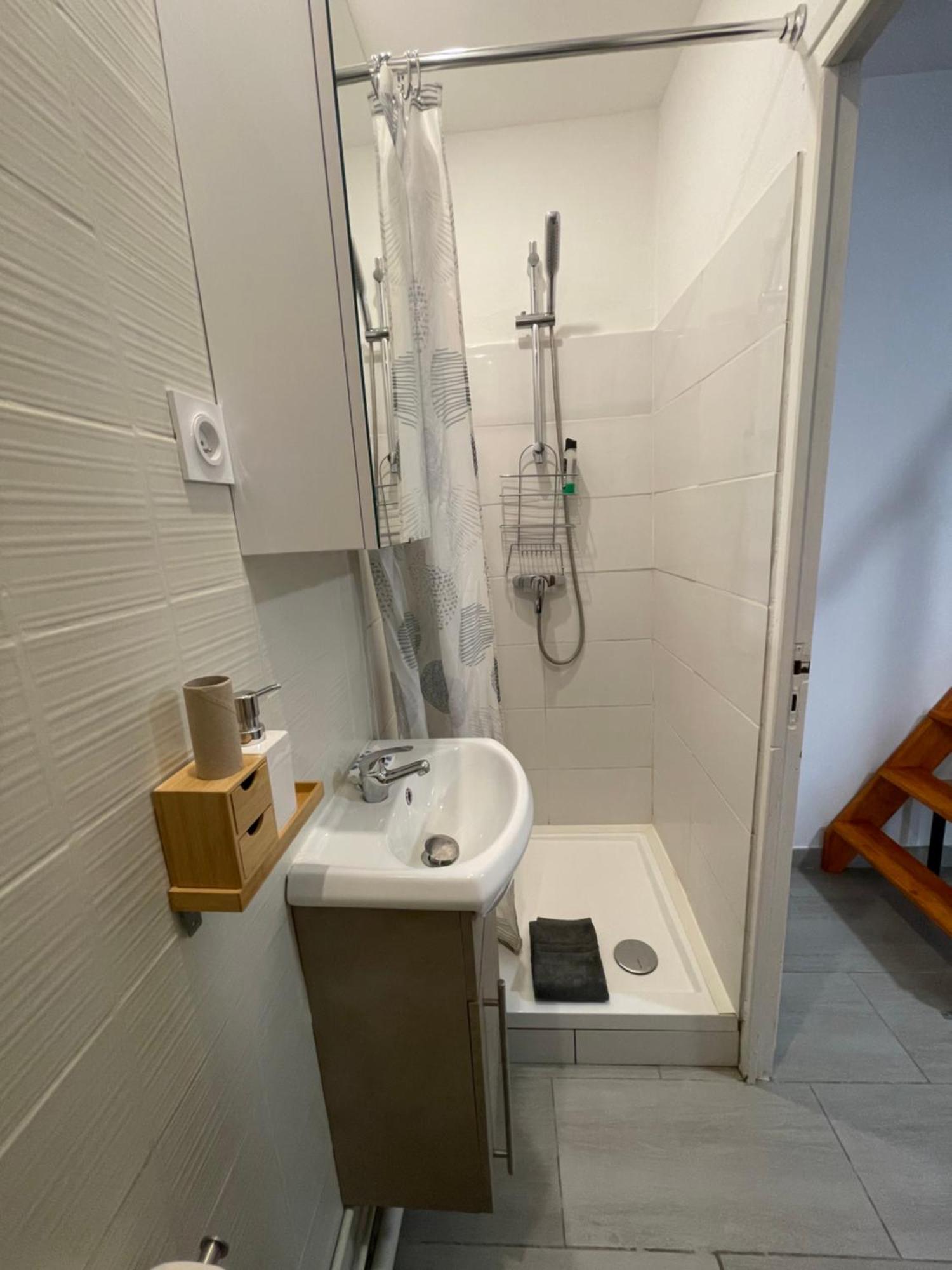 Chez Sonou , Nimes Centre Apartamento Exterior foto